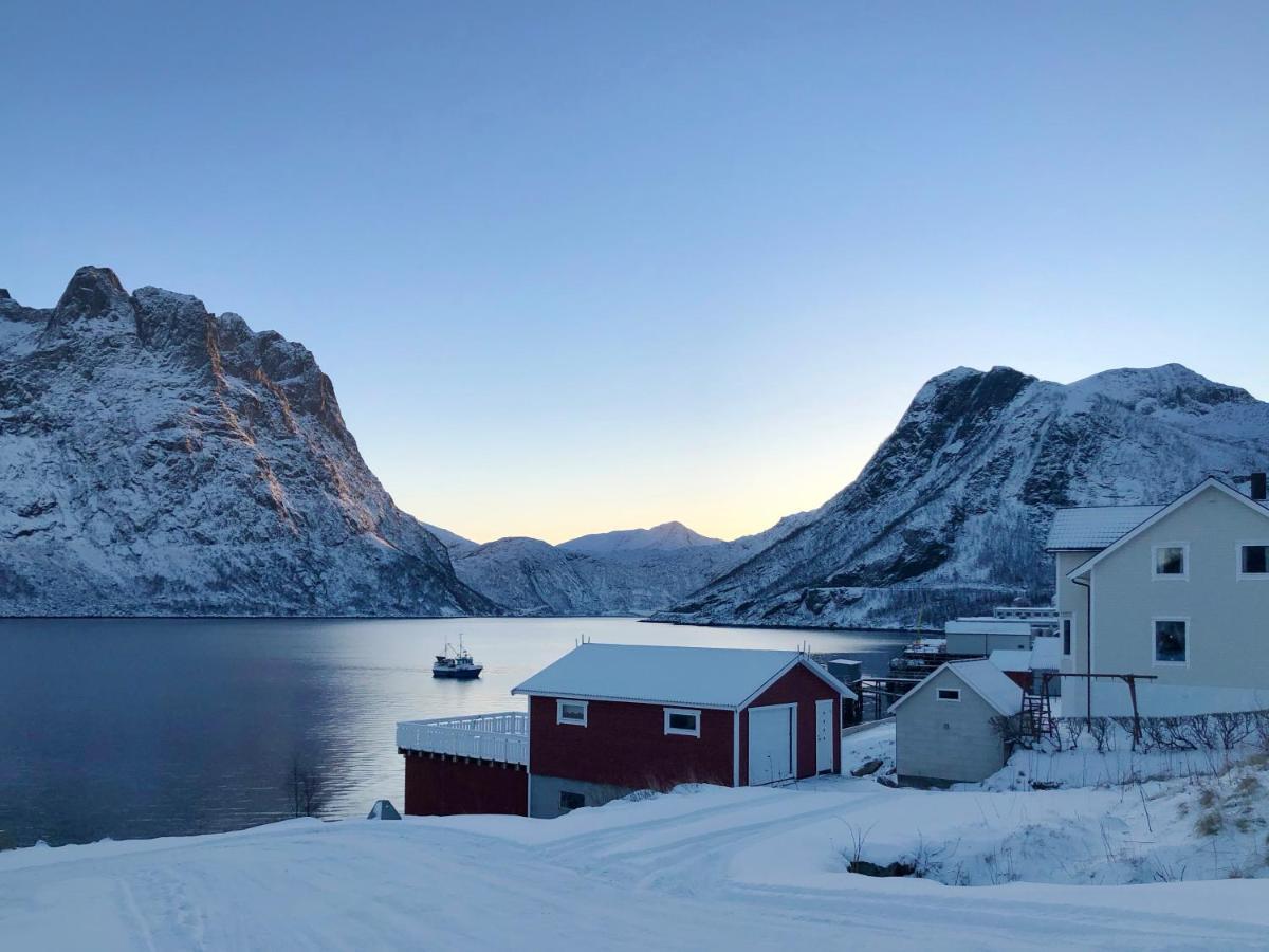 Segla Guesthouse - With View Of Fjord Fjordgard 외부 사진