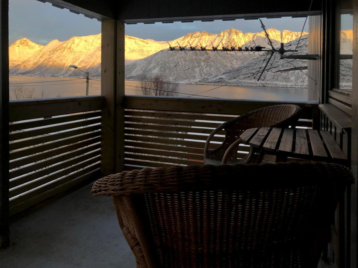 Segla Guesthouse - With View Of Fjord Fjordgard 외부 사진