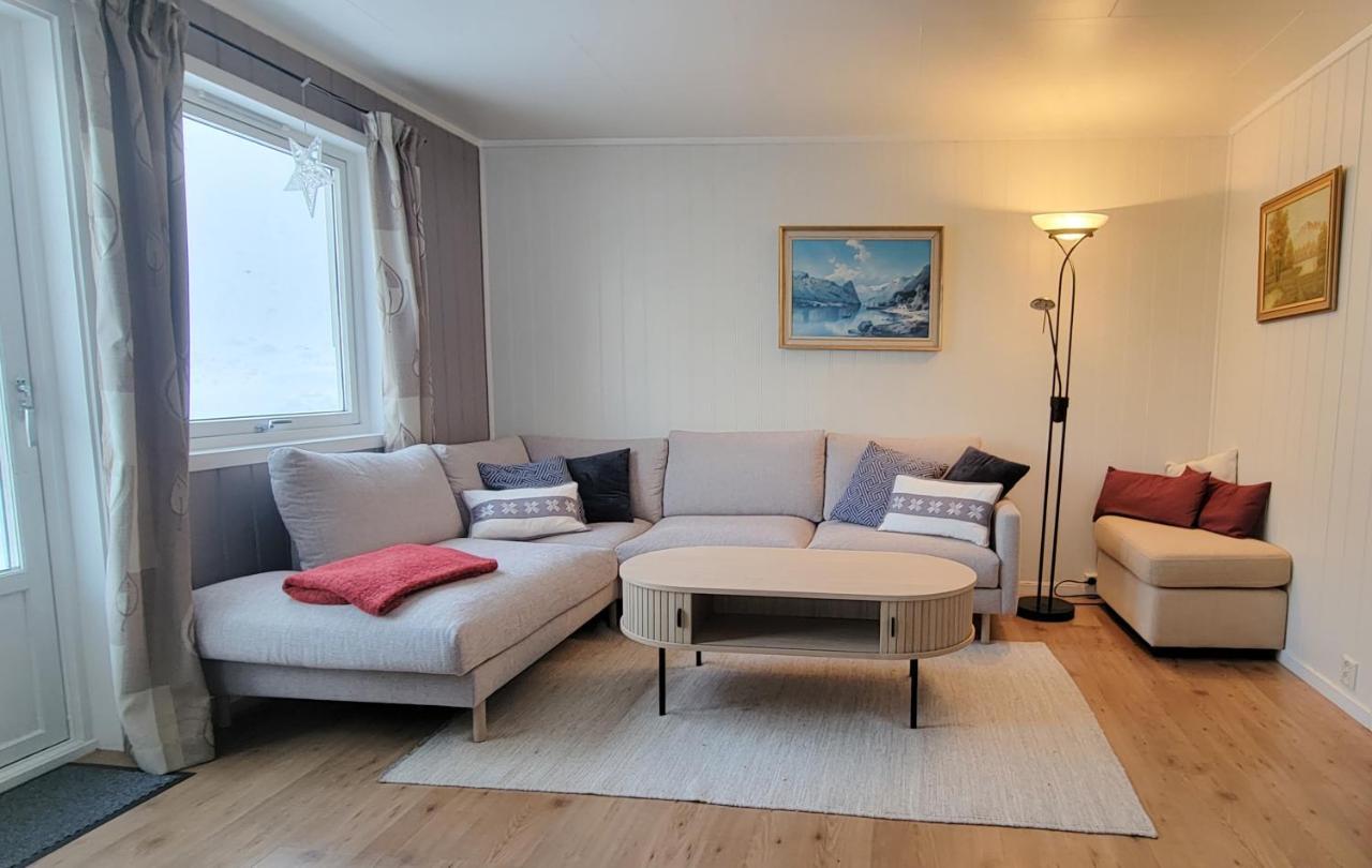 Segla Guesthouse - With View Of Fjord Fjordgard 외부 사진