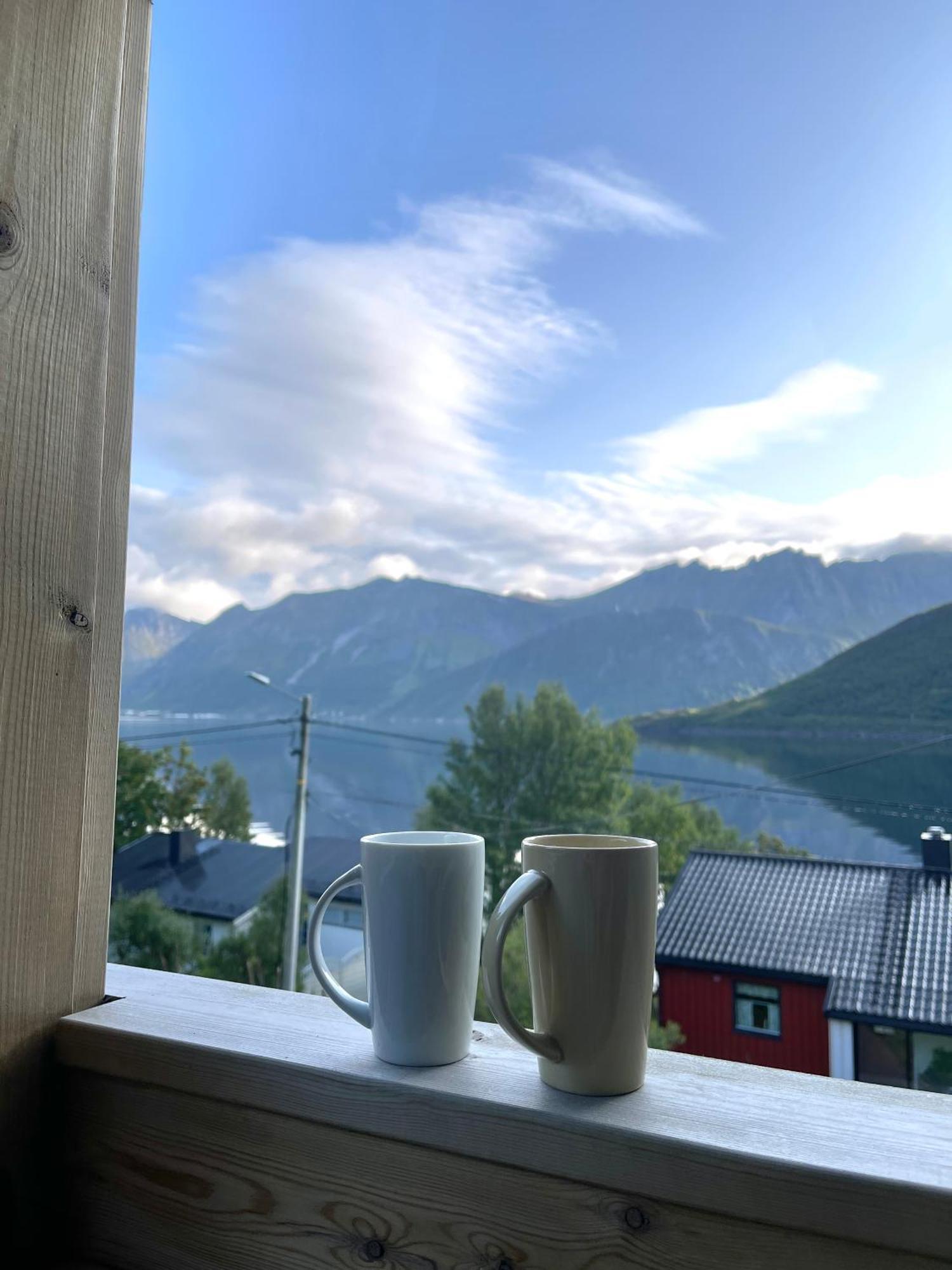 Segla Guesthouse - With View Of Fjord Fjordgard 외부 사진