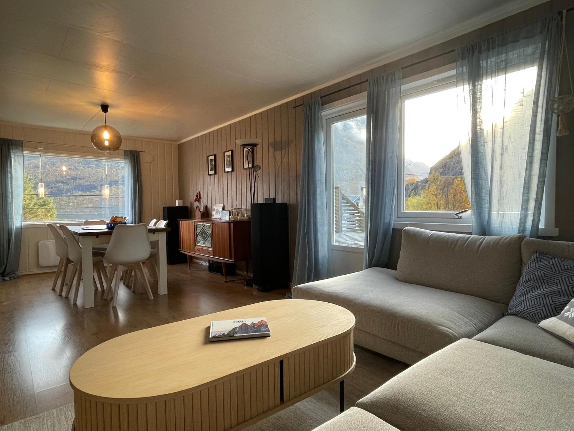 Segla Guesthouse - With View Of Fjord Fjordgard 외부 사진